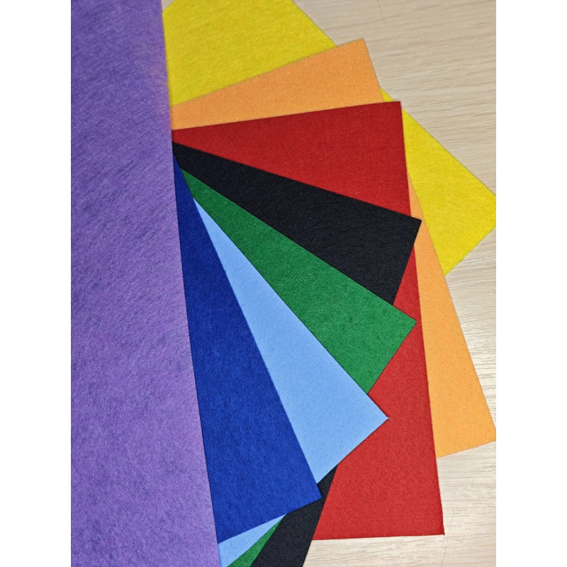 Жорсткий фетр 20х30 см, 1-1.2 мм | 14 грн | Купити Сирець Київ