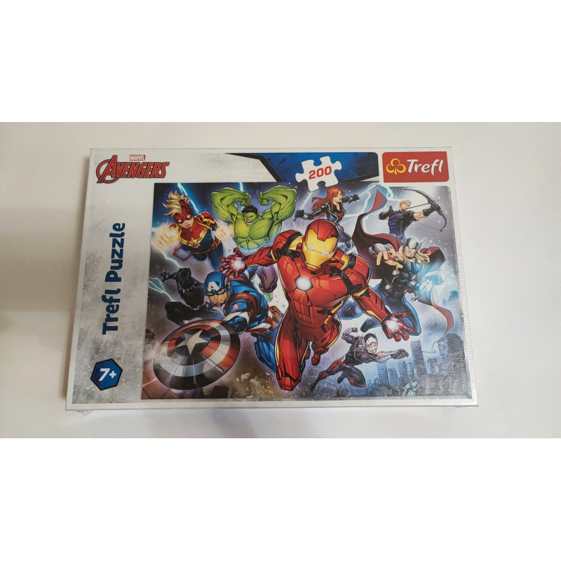 Пазл Месники 200 деталей